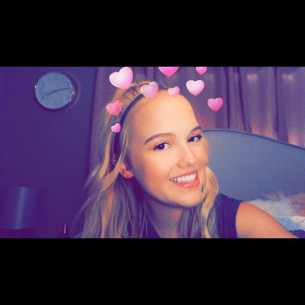 Meet your Posher, Hailey